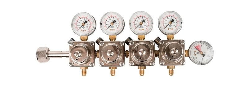 CO2 regulator. 4 utganger