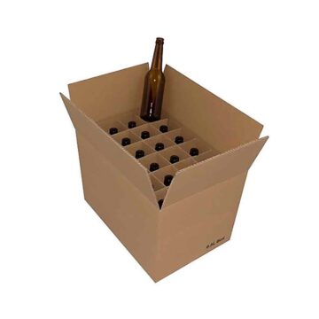 Eske med 24 stk 0.5 liter brune longneck flasker. Passer bra til å oppbevare sine brygg på!