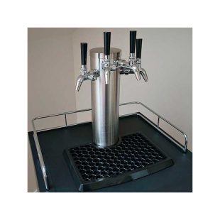 Kegerator med 4 intertap kraner og plass til 4 stk Corneliusfat. Ny og bedre!