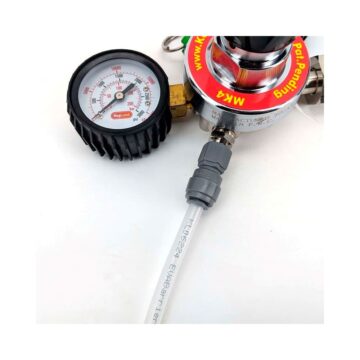 MK4 CO2 regulatorsett. Med kobling og slange montert på